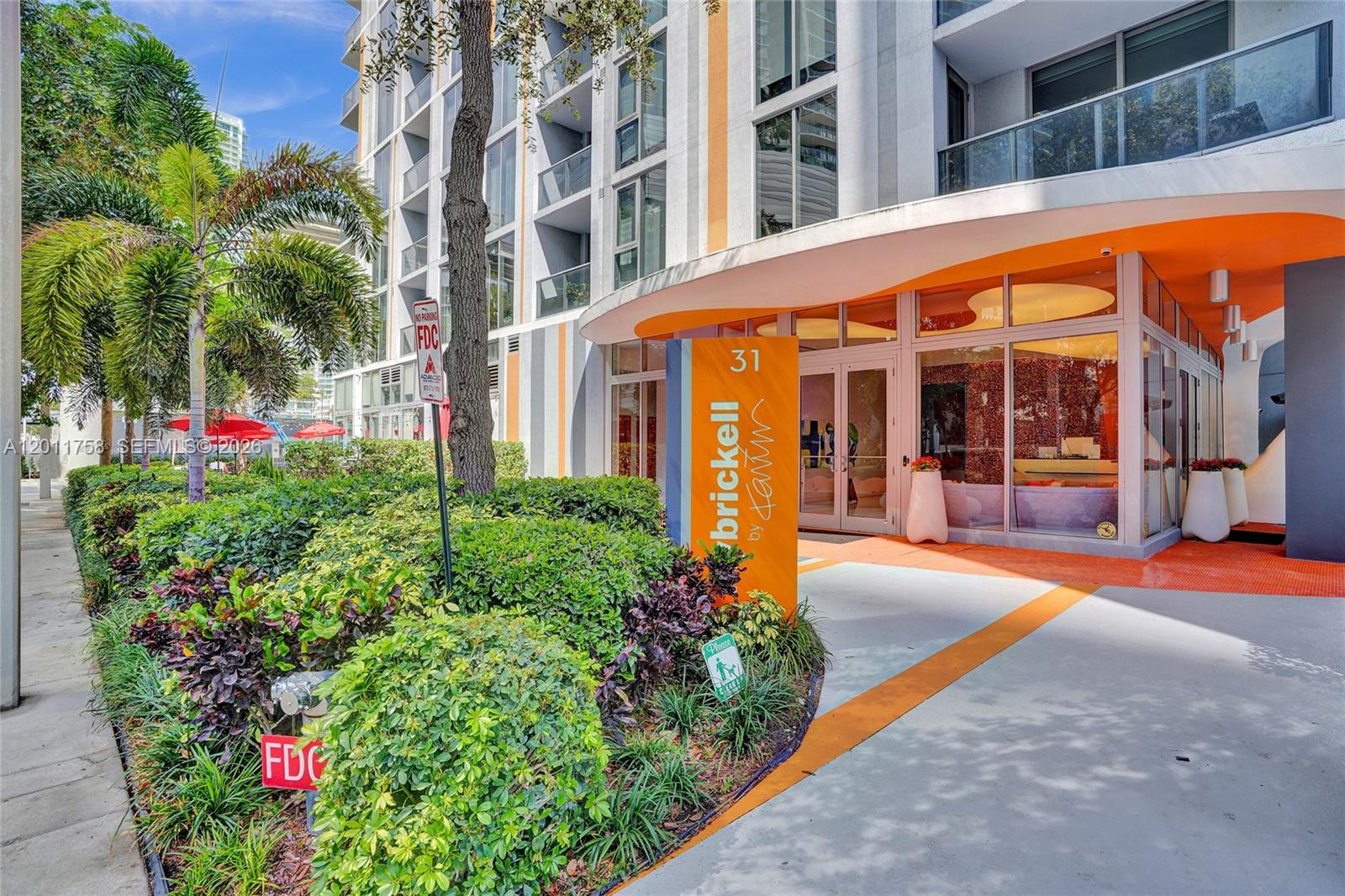 Income-producing property, short-term leases ok. 12 rentals permitted per year (30-day minimum leases)EASY TO SHOW - Prime Brickell High-Rise – Walkable Lifestyle & Short-Term Rental Friendly! This stunning high-rise unit is located in one of Miami’s most sought-after neighborhoods—steps away from Brickell City Centre, top-rated restaurants, coffee shops, trendy meet-up spots, and pickleball courts. Enjoy seamless access to Metro Mover stations, multiple parking garages with low fees, and the best gym and five-star co-working spaces Miami has to offer. 12 rentals permitted per year (30-day minimum leases), it's ideal for generating consistent income in one of
the city’s most dynamic rental markets. Tenant in place short term rented.