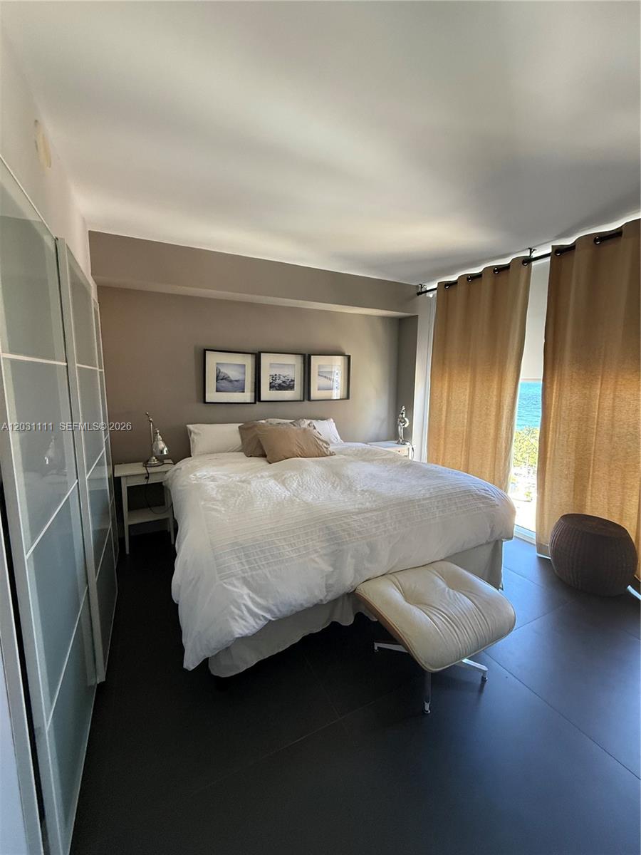HARBOUR HOUSE - Residential