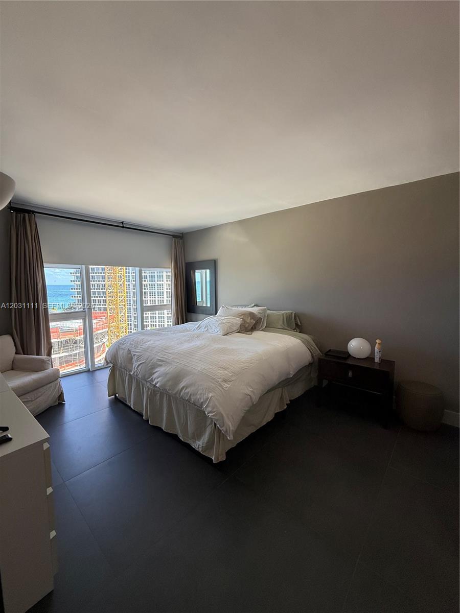 HARBOUR HOUSE - Residential