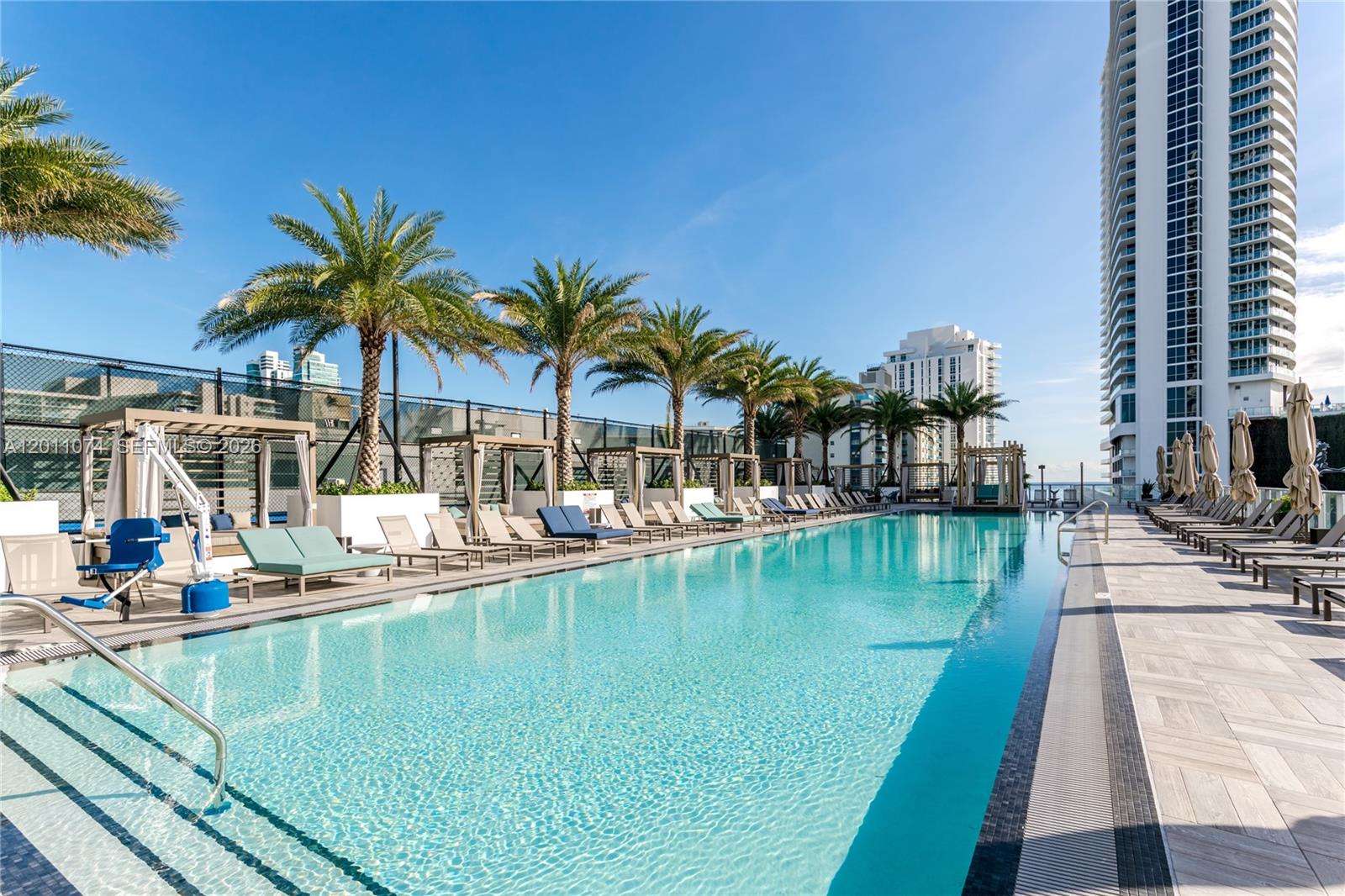 Hyde Beach House - Residential