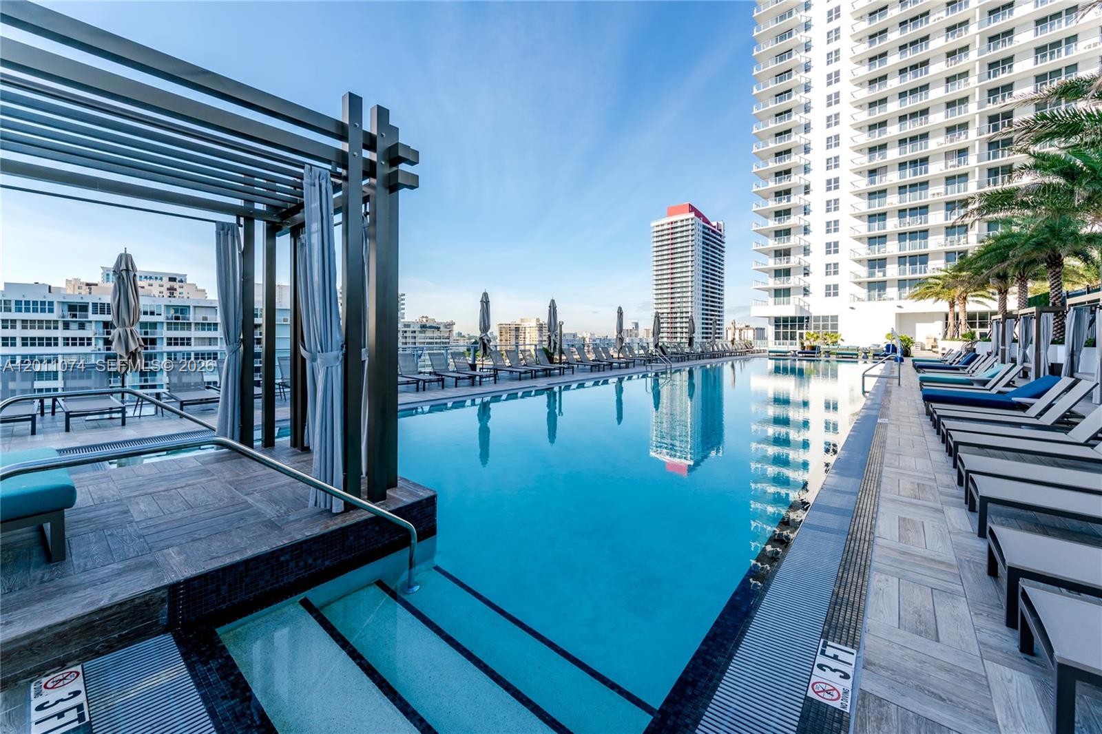Hyde Beach House - Residential