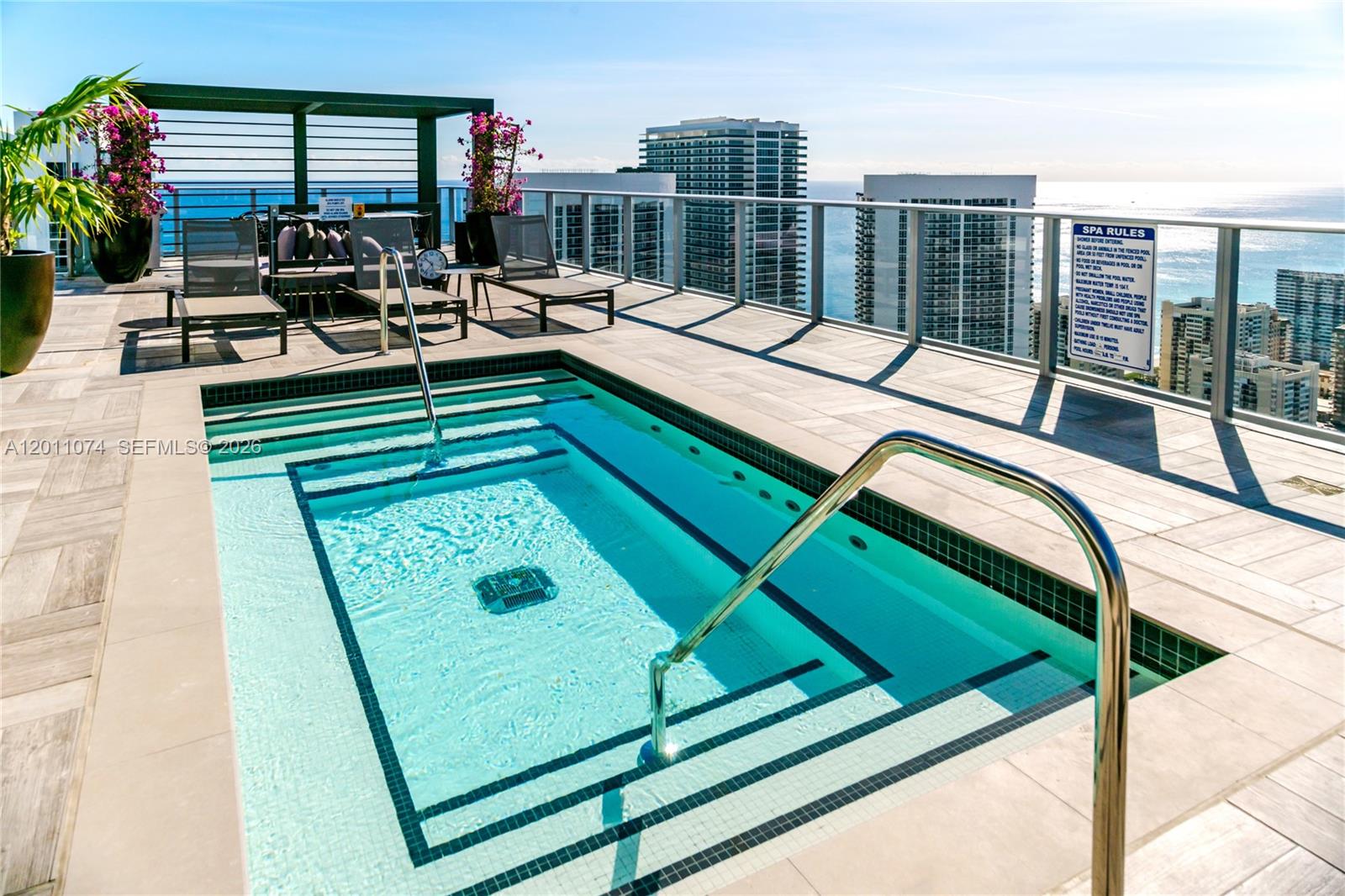 Hyde Beach House - Residential