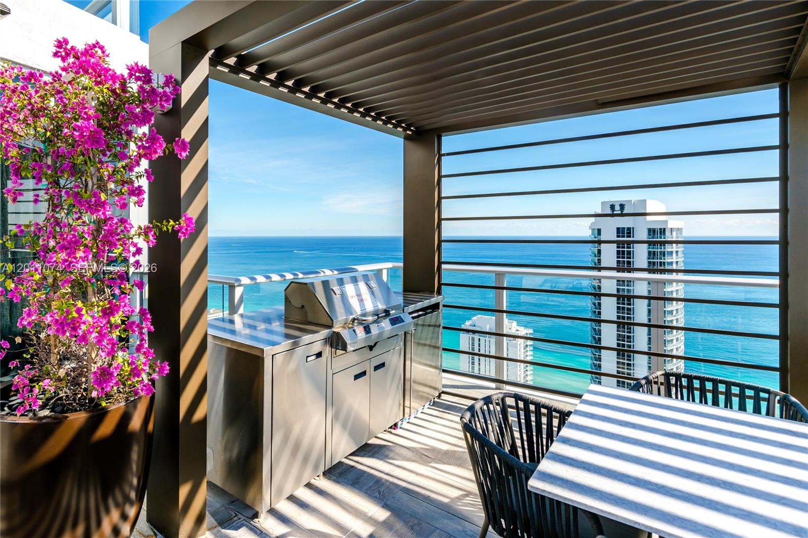 Hyde Beach House - Residential