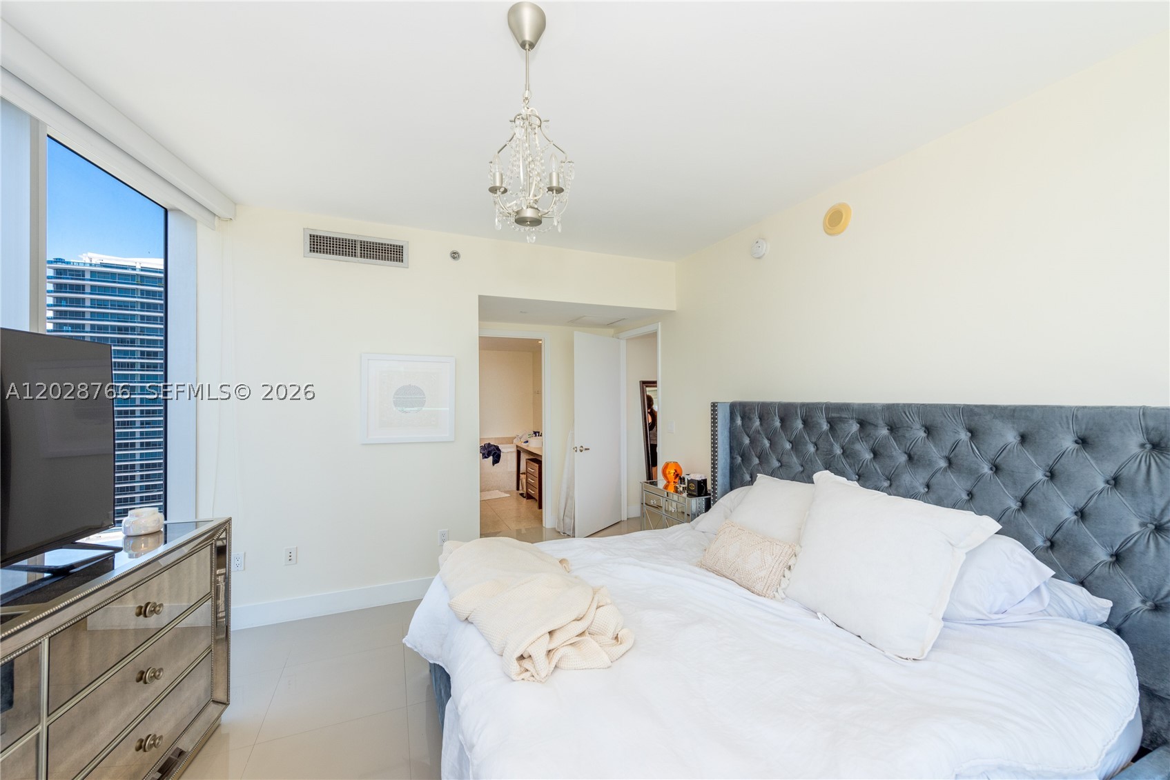 ICONBRICKELL CONDO NO 1 - Residential Lease