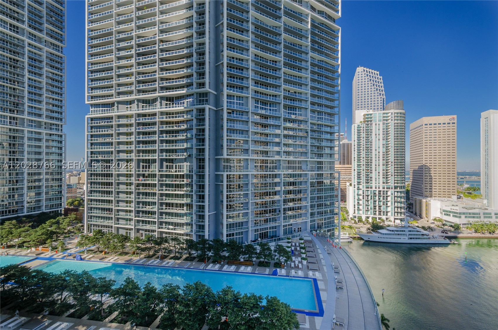 ICONBRICKELL CONDO NO 1 - Residential Lease