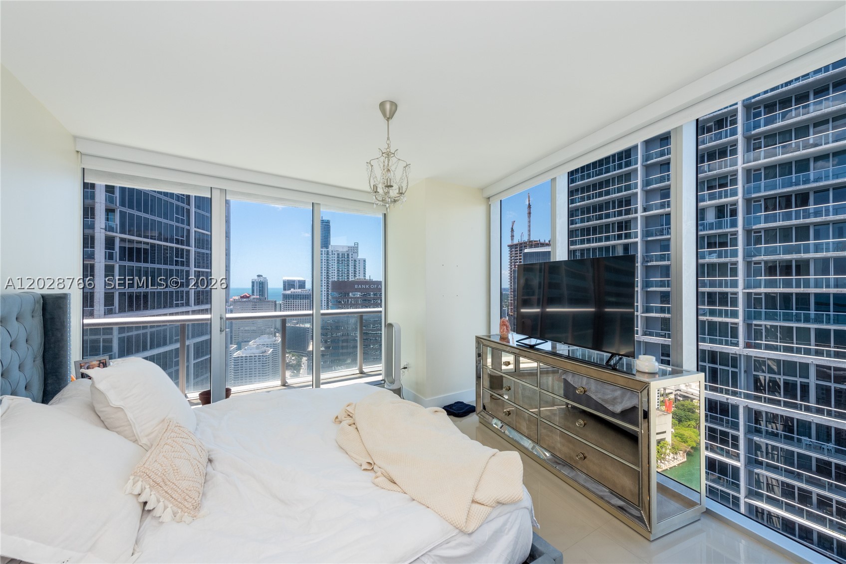 ICONBRICKELL CONDO NO 1 - Residential Lease