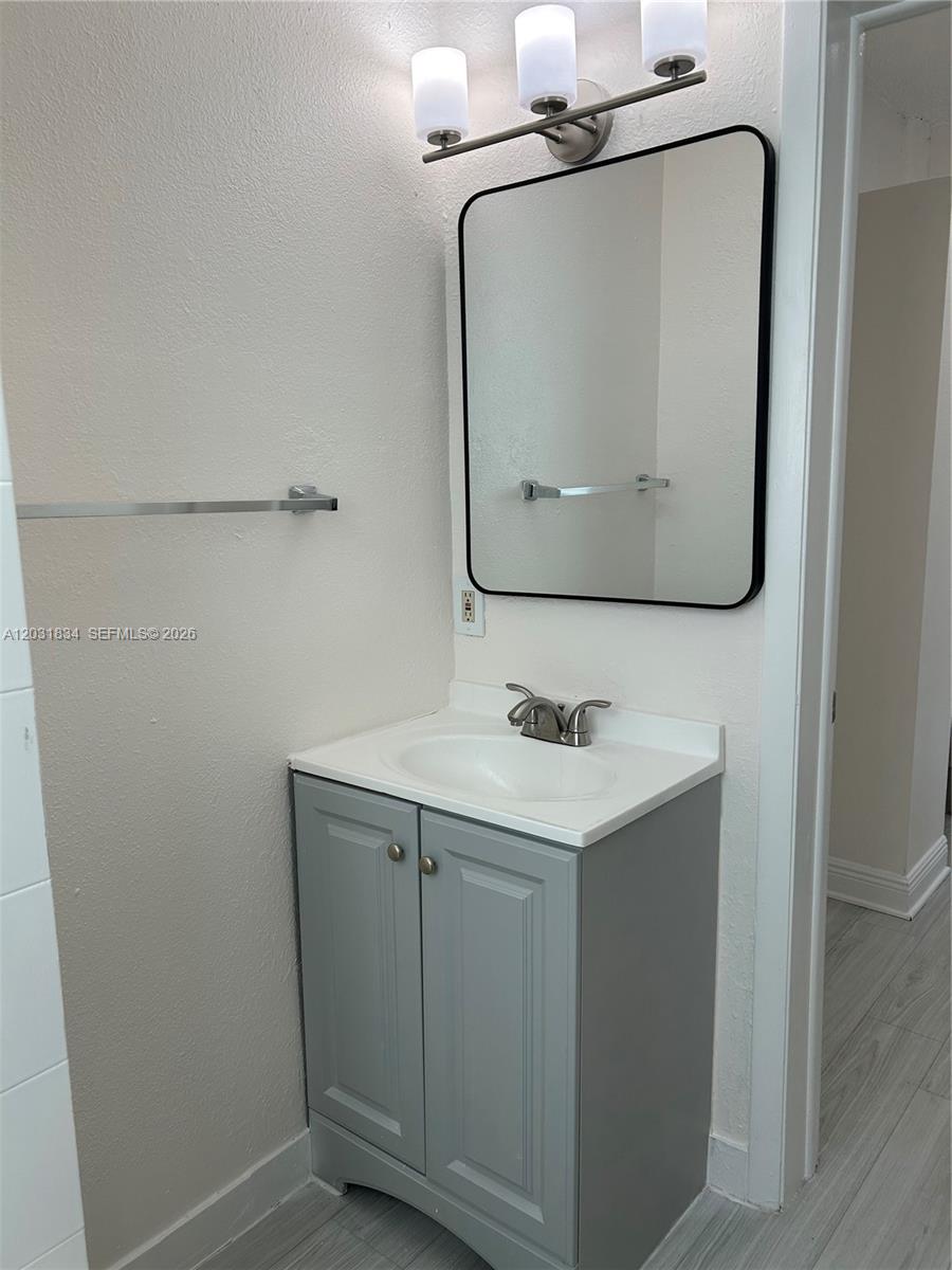 OCEAN BEACH ADDN NO 3 - Residential Lease
