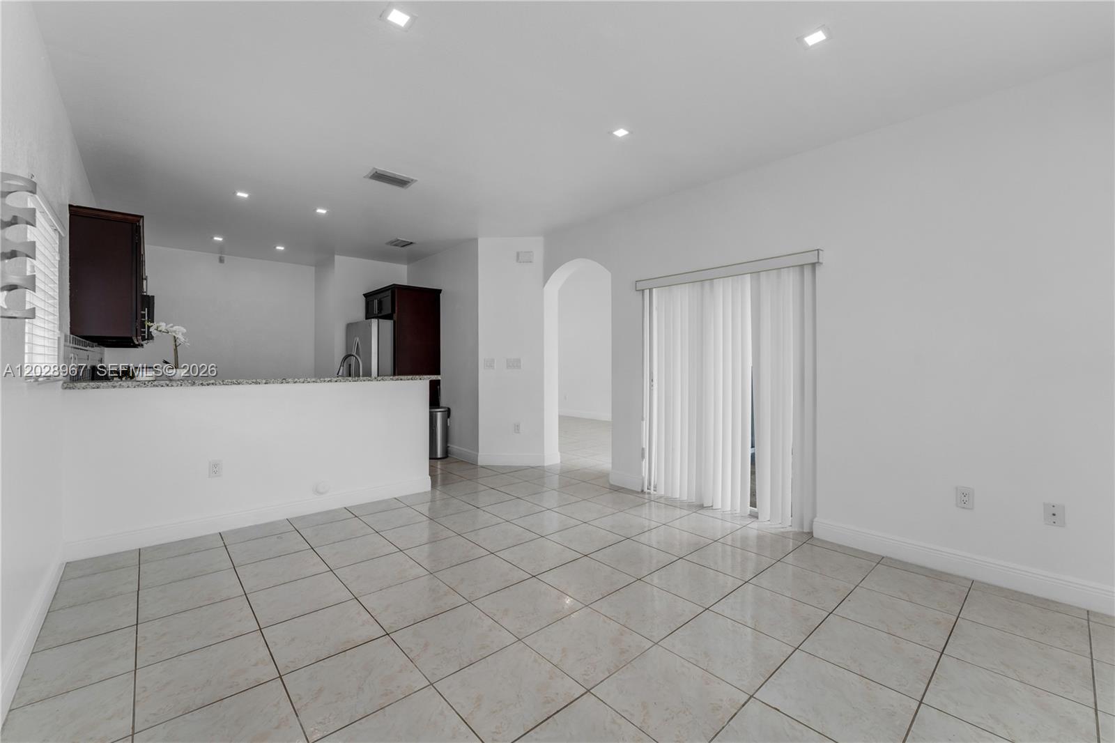 CHATEAU ROYAL ESTATES - Residential