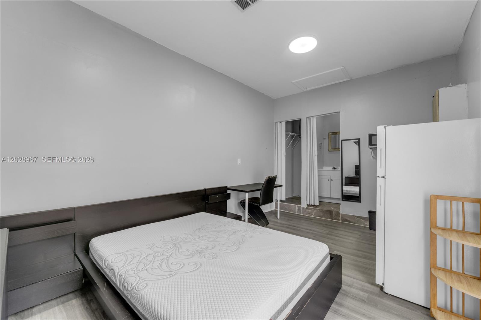 CHATEAU ROYAL ESTATES - Residential