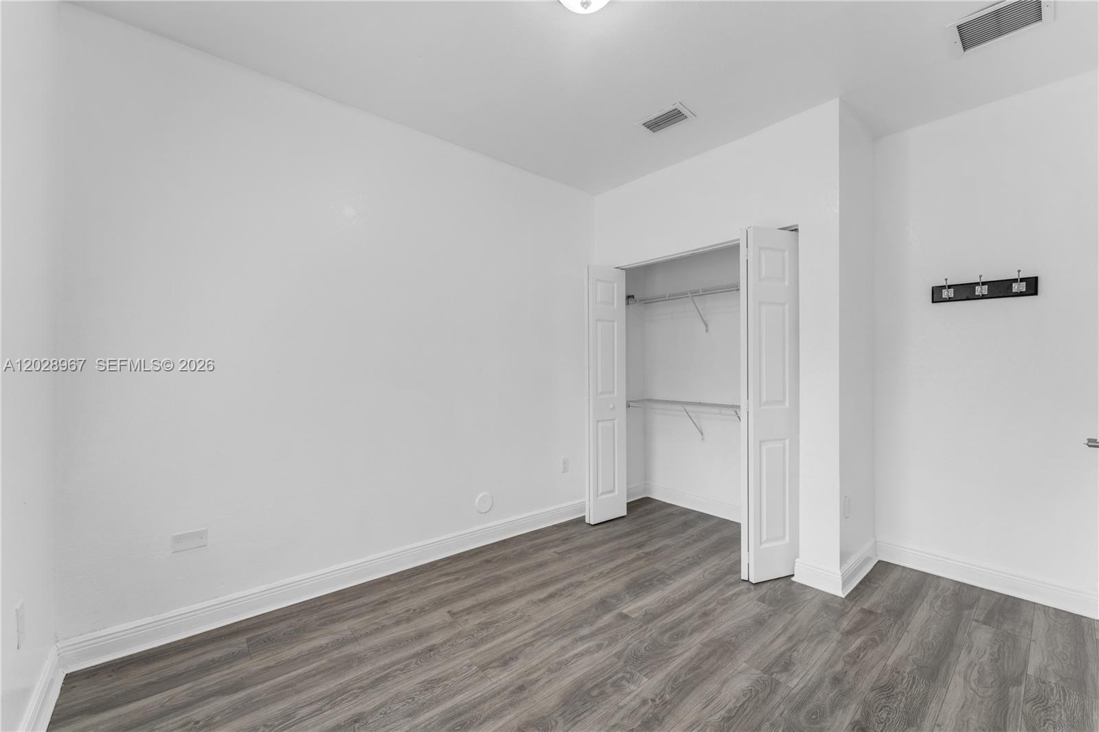 CHATEAU ROYAL ESTATES - Residential
