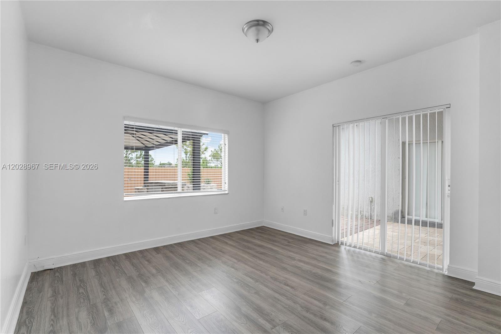 CHATEAU ROYAL ESTATES - Residential