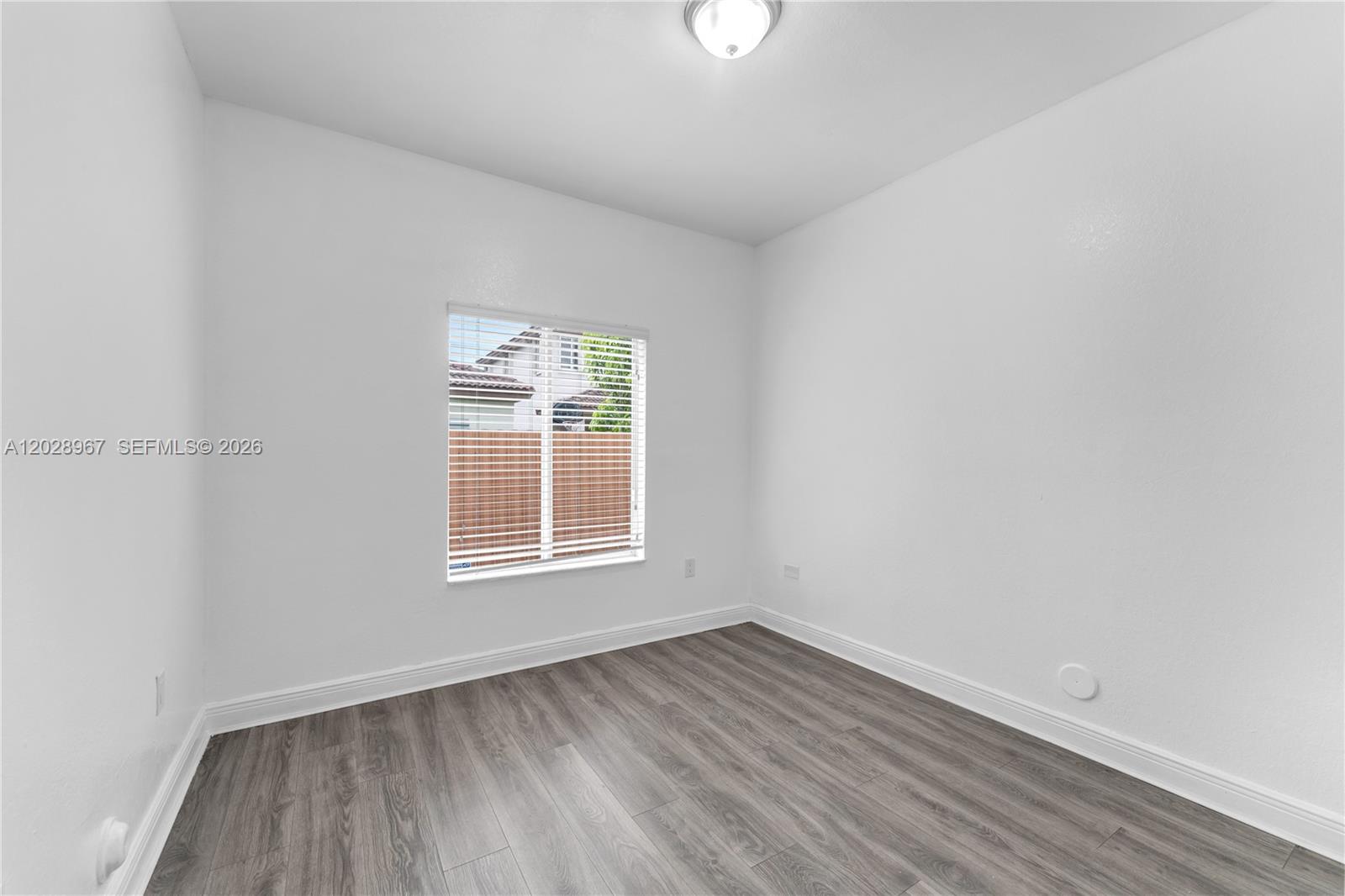 CHATEAU ROYAL ESTATES - Residential