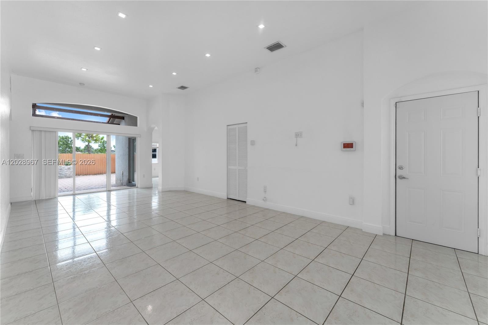 CHATEAU ROYAL ESTATES - Residential