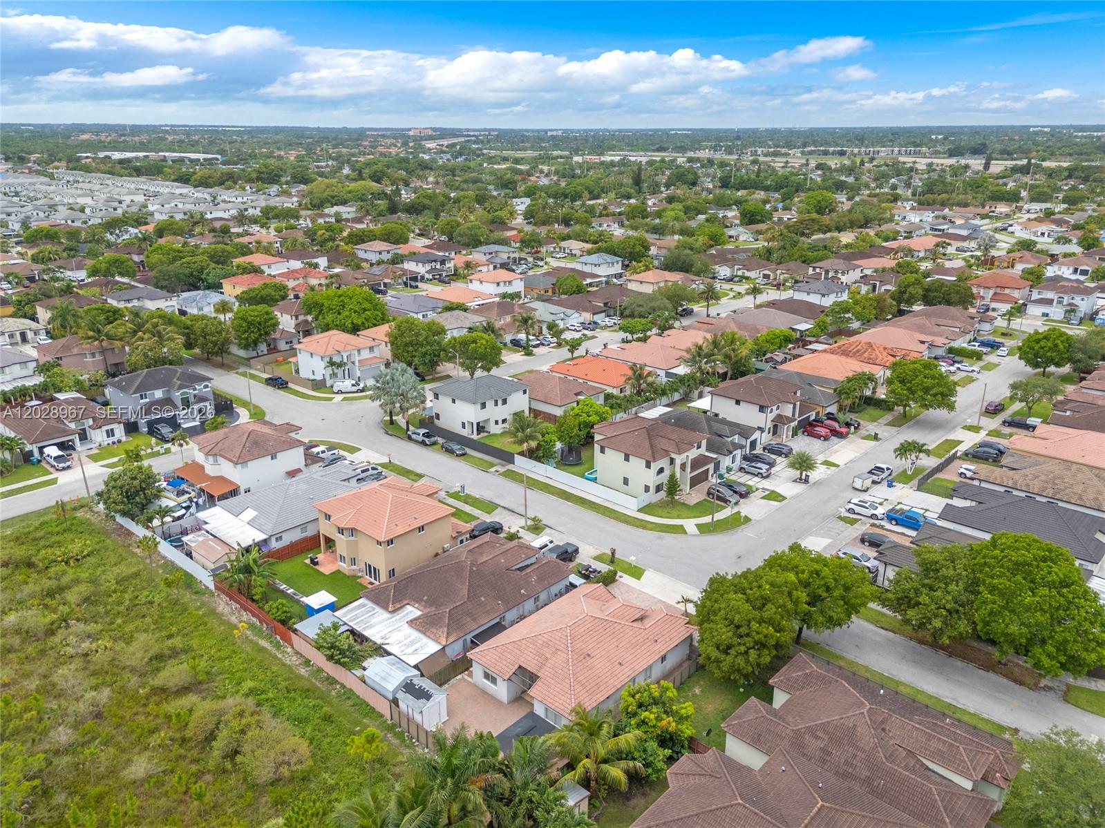 CHATEAU ROYAL ESTATES - Residential