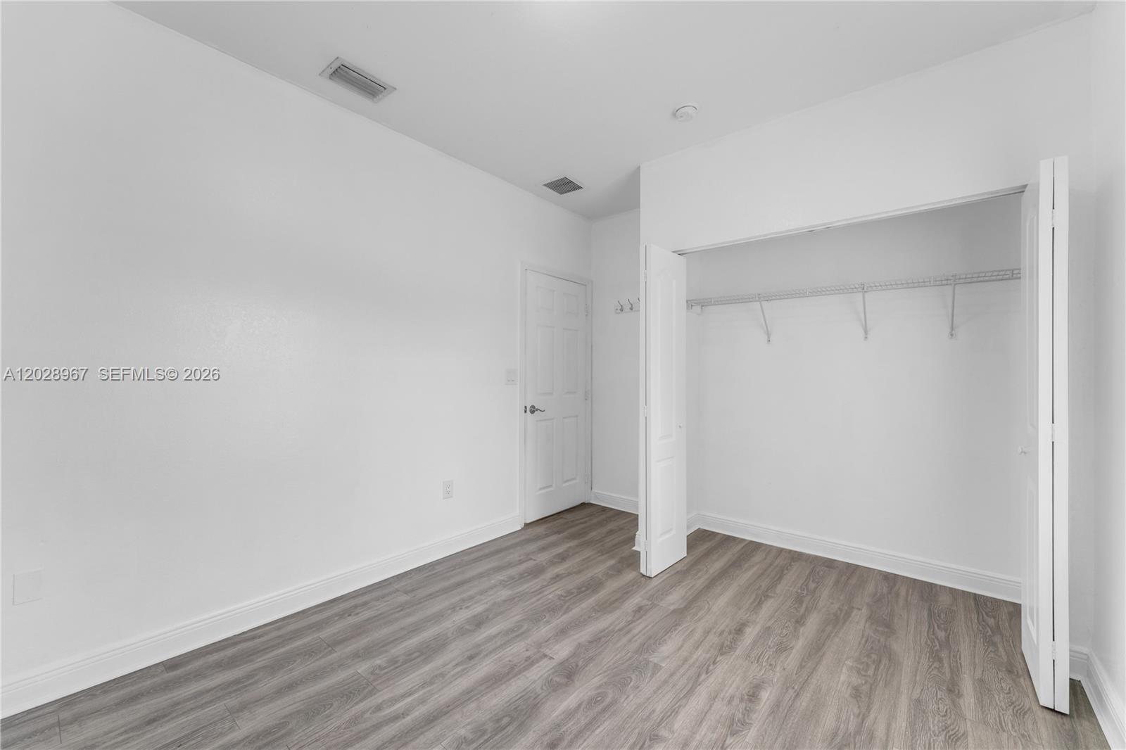 CHATEAU ROYAL ESTATES - Residential