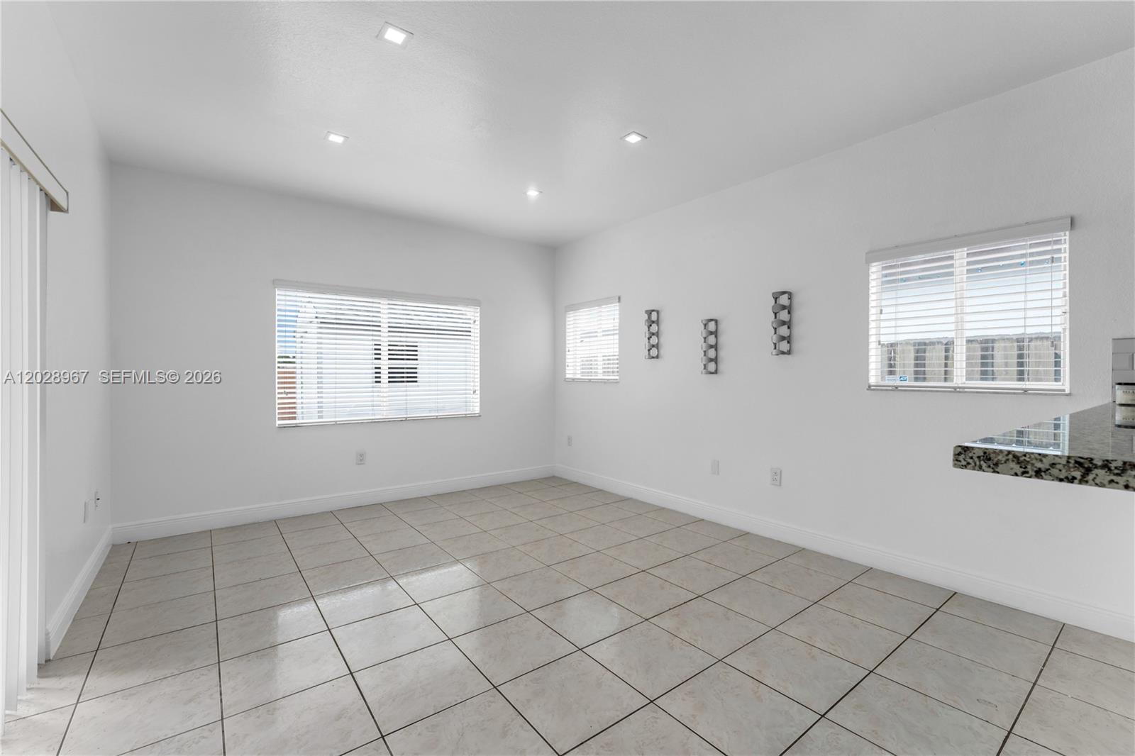 CHATEAU ROYAL ESTATES - Residential