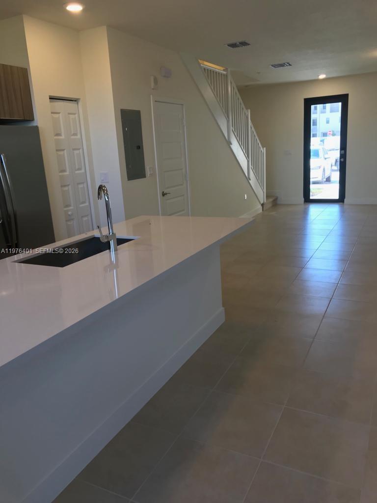 HIGHLAND AT PARK CENTRAL - Residential