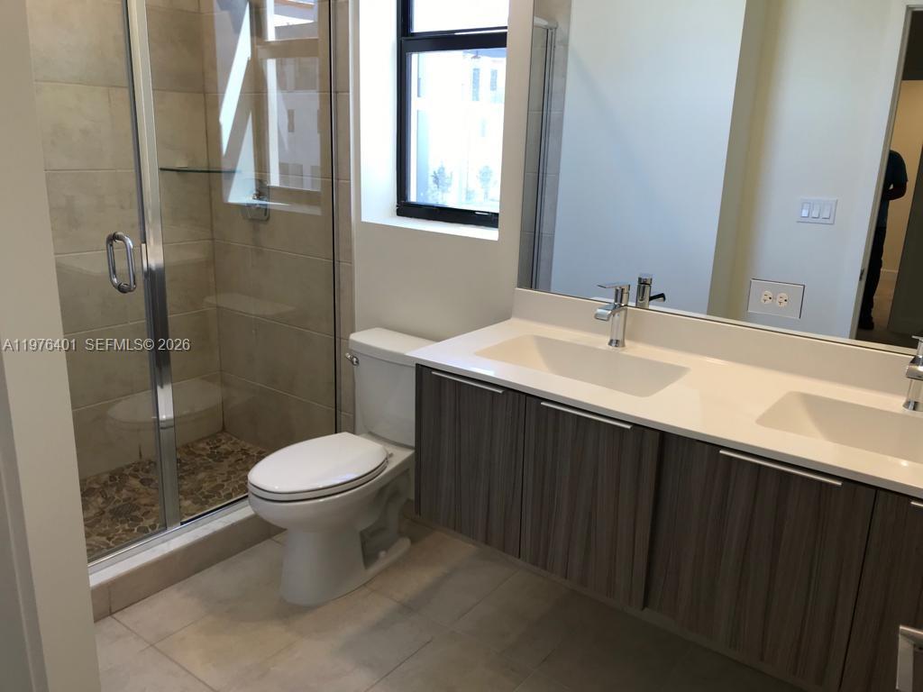HIGHLAND AT PARK CENTRAL - Residential