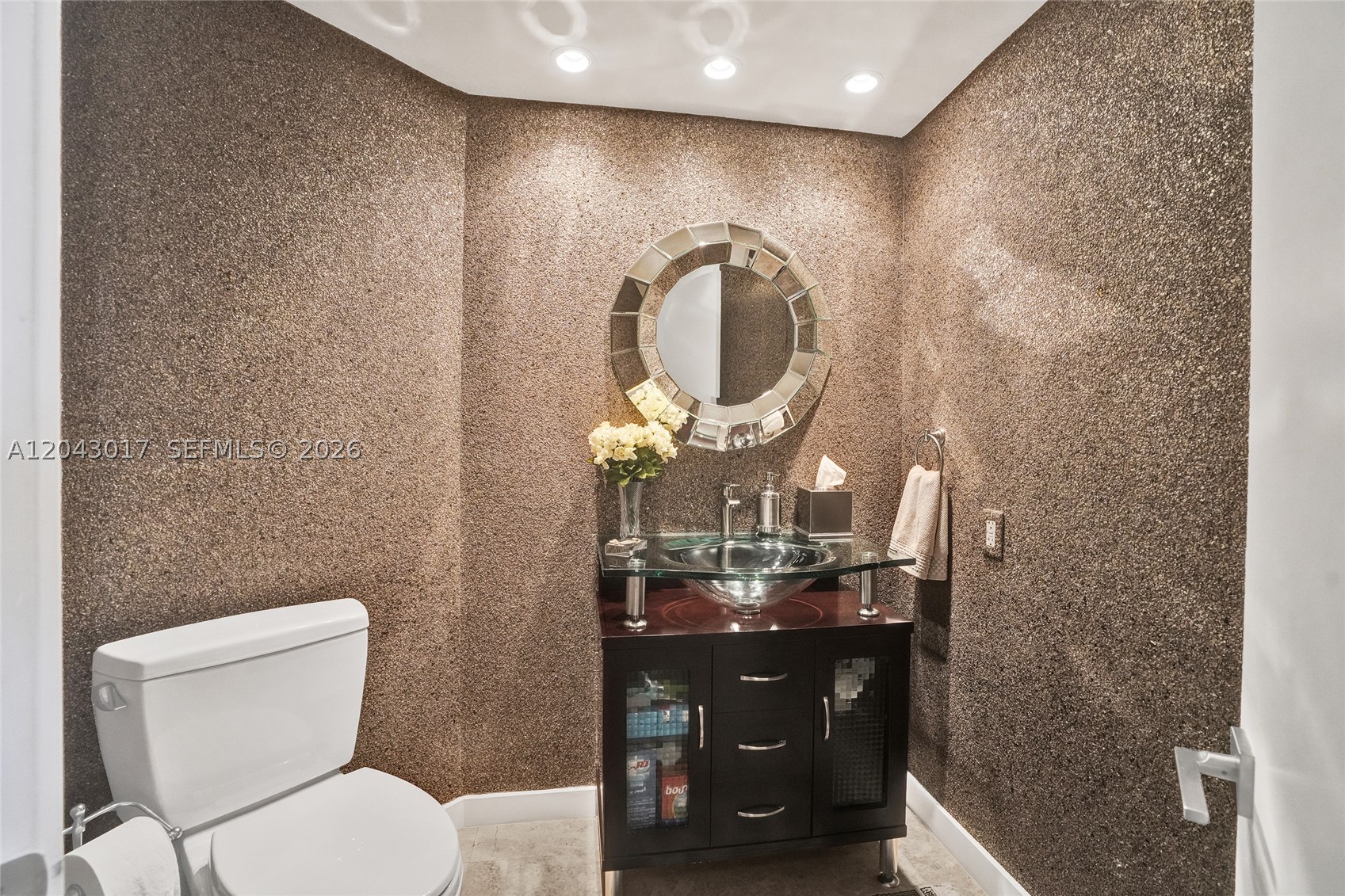 MARINA TOWER CONDO - Residential