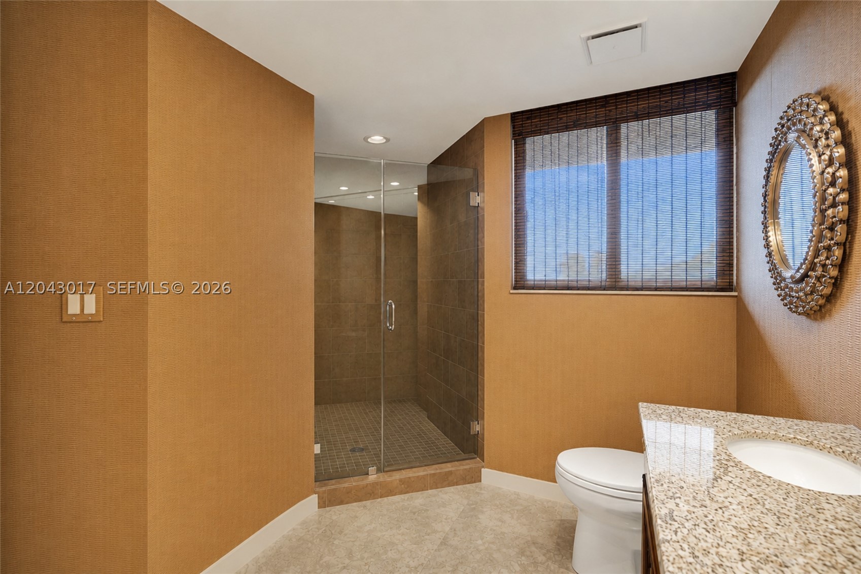 MARINA TOWER CONDO - Residential