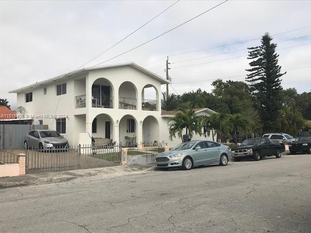 EXCELLENT INVESTMENT OPPORTUNITY… TRIPLEX…..TWO COMPLETELY TWO STORYS SEPARATE BUILDINGS ON A
CORNER LOT. ONE UNIT IS A 5/3, SECOND UNIT A 2/2 THIRD 2/1… AND A INLAWS QUARTERS…FULLY RENTED…
TENANTS ON A MONTH TO MONTH… IMPACT WINDOWS AND DOORS, NEW ROOF, LARGE PATIO. PLENTY OF
PARKING… BOOMING LOCATION…STEPS FROM CALLE OCHO AND A FEW MINUTES DRIVE FROM BRICKEL,
DOWNTOWN, AND WYNDWOOD AND MIDTOWN.