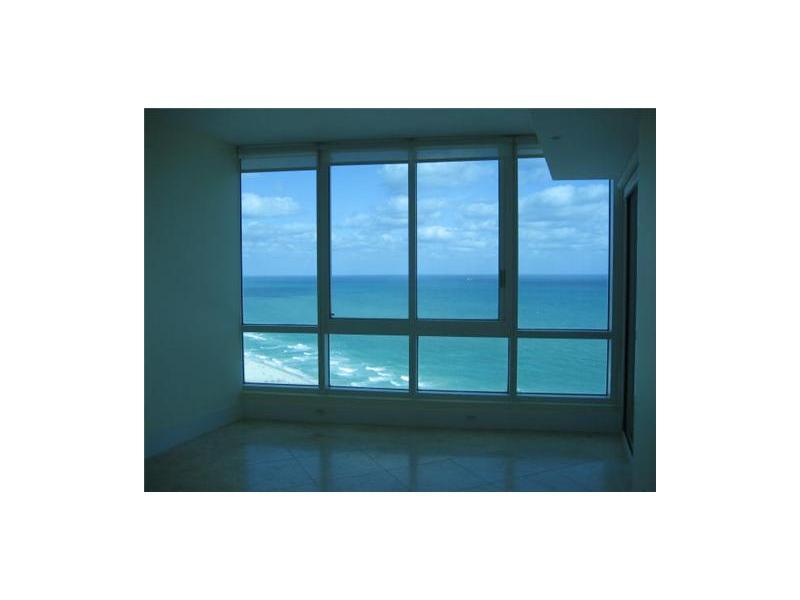 CONTINUUM ON SOUTH BEACH - Residential Lease
