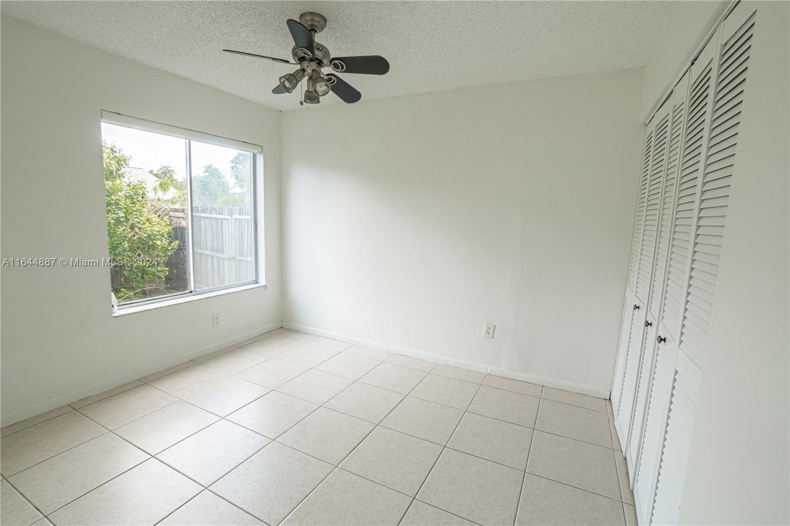 LINDGREN EAST - Residential