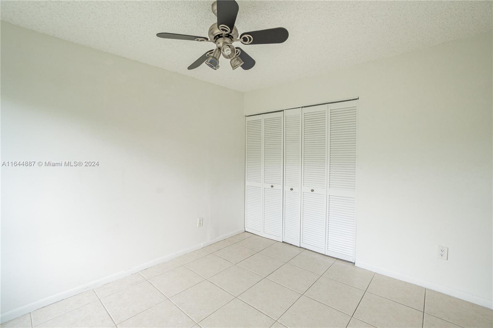 LINDGREN EAST - Residential