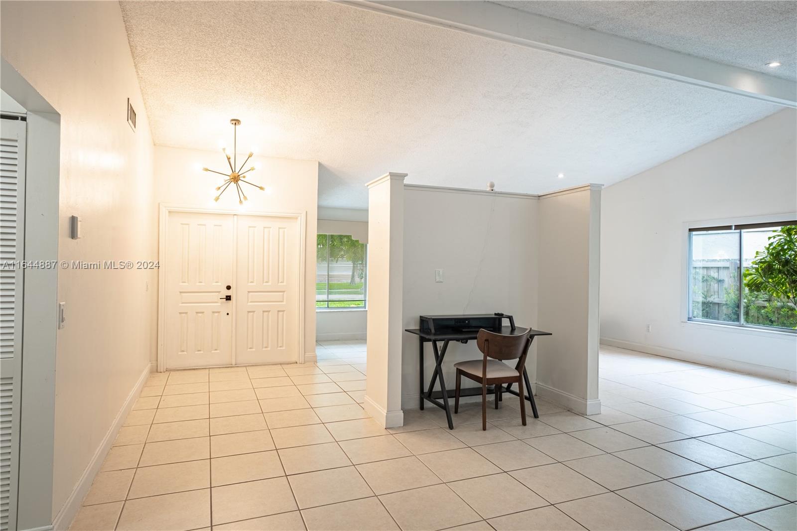 LINDGREN EAST - Residential