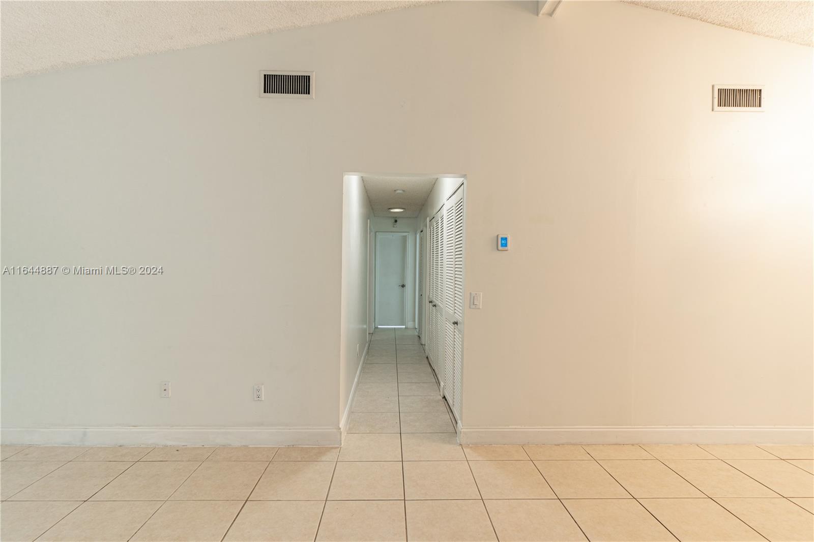 LINDGREN EAST - Residential