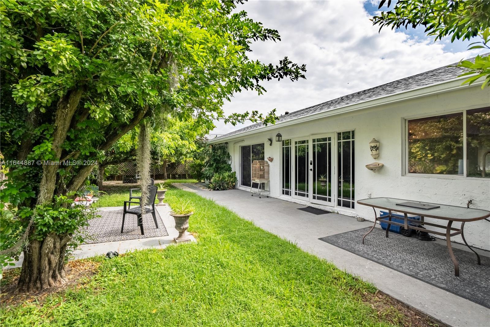 LINDGREN EAST - Residential