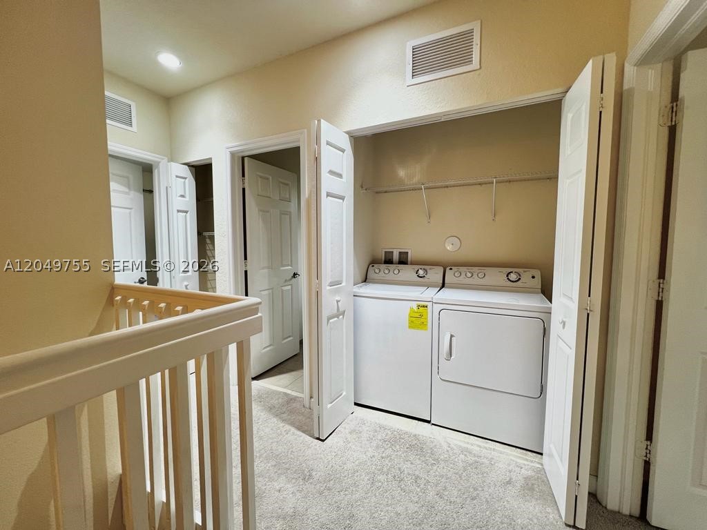 KENDALL COMMONS RESIDENTI - Residential Lease