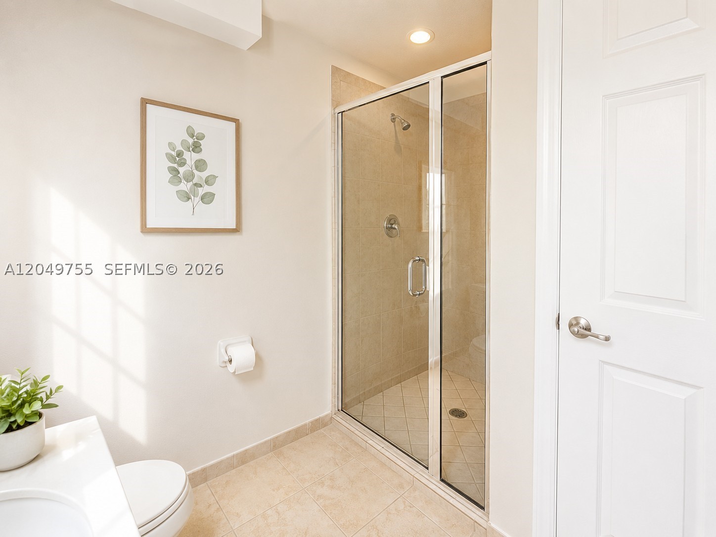 KENDALL COMMONS RESIDENTI - Residential Lease