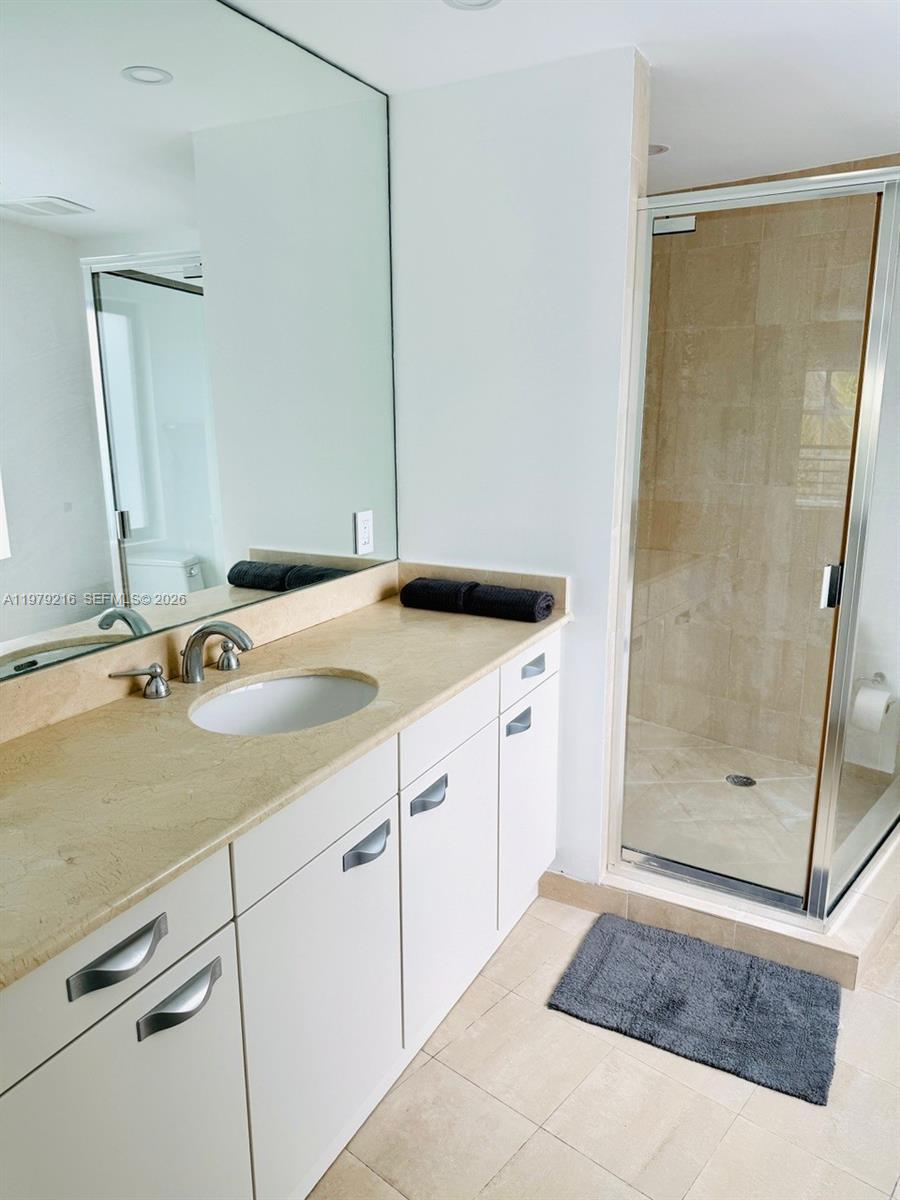 VILAMUR CONDO - Residential Lease