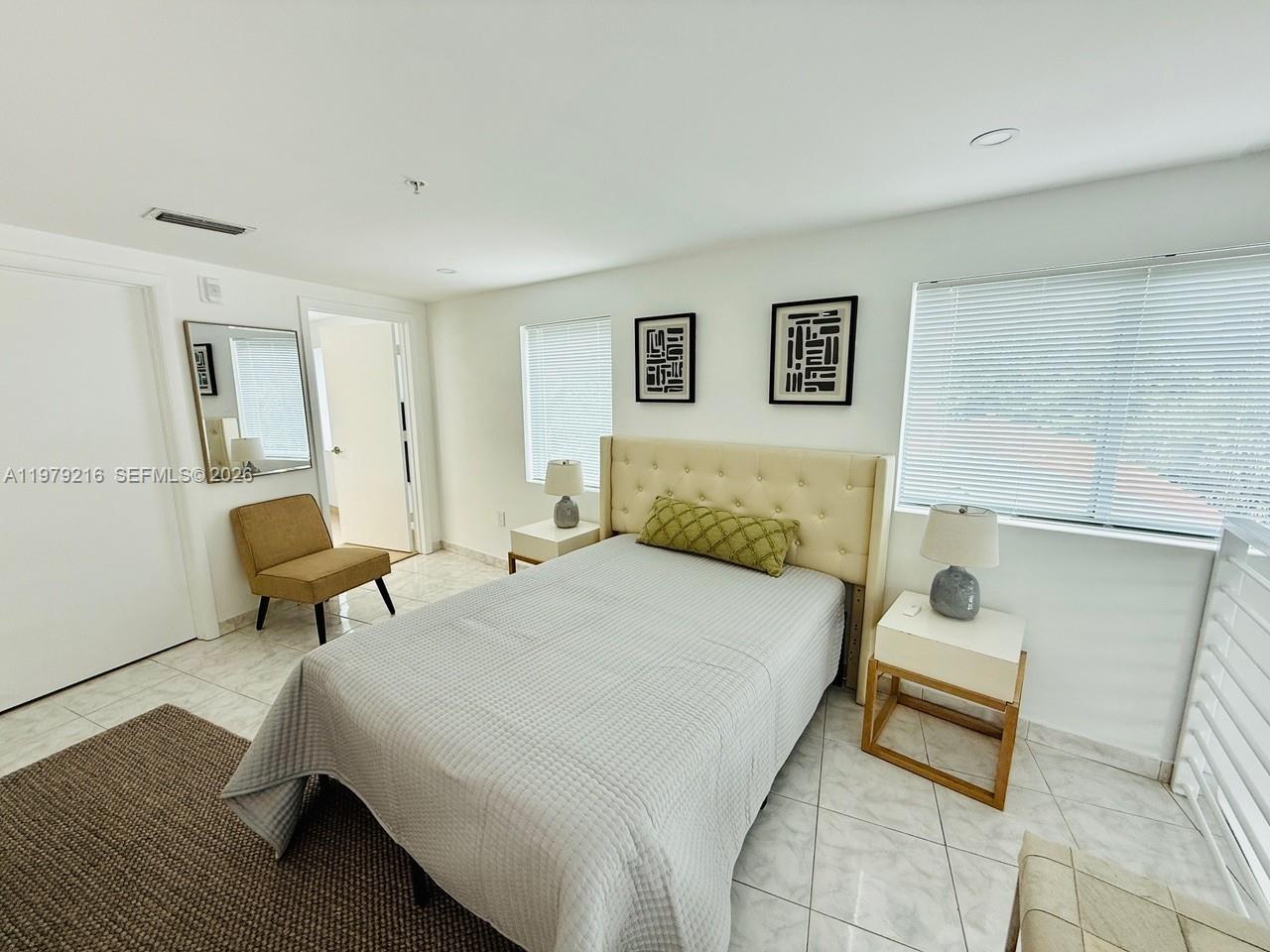 VILAMUR CONDO - Residential Lease