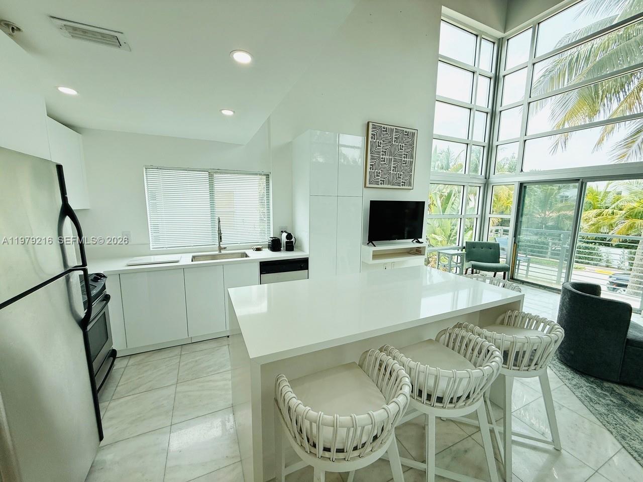 VILAMUR CONDO - Residential Lease