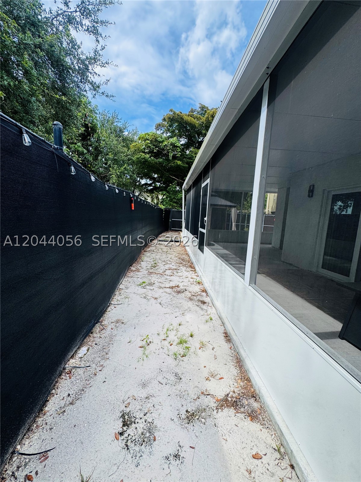 EMILIOS PLACE AT OASIS - Residential