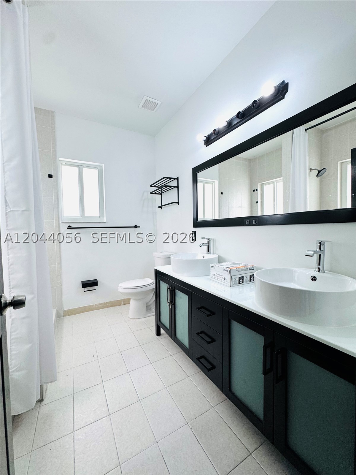 EMILIOS PLACE AT OASIS - Residential