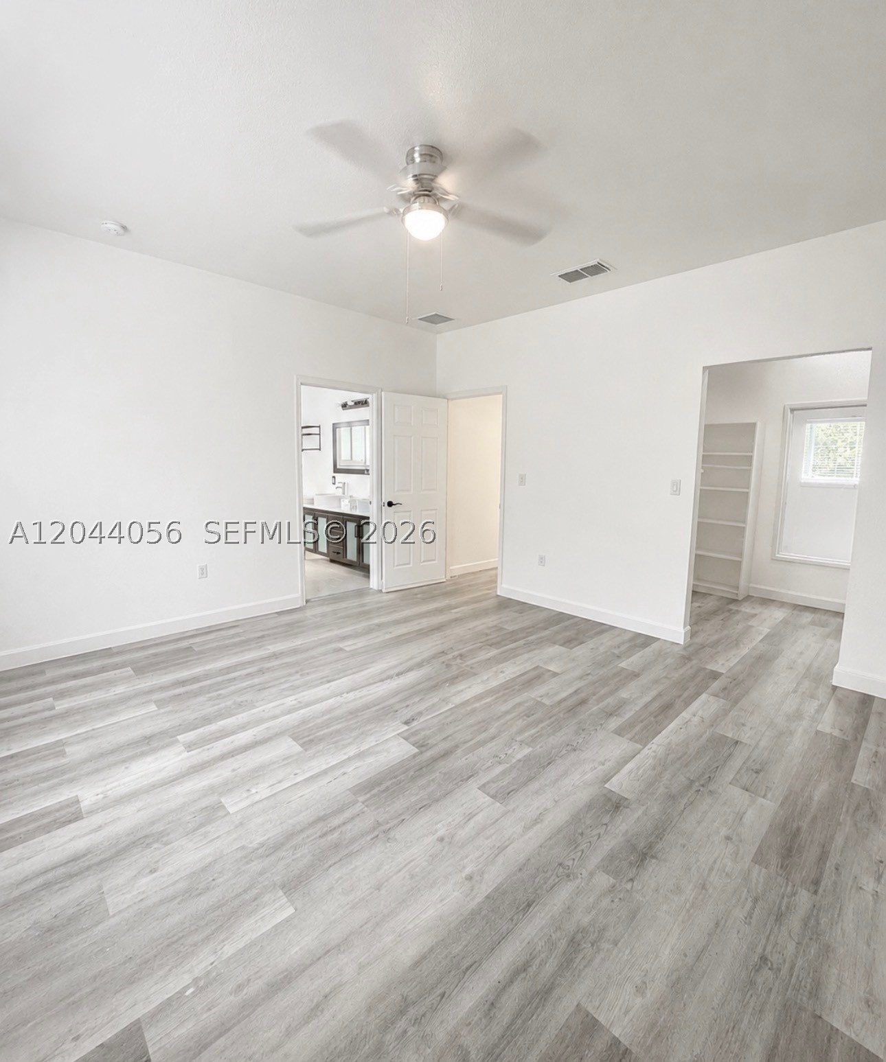 EMILIOS PLACE AT OASIS - Residential