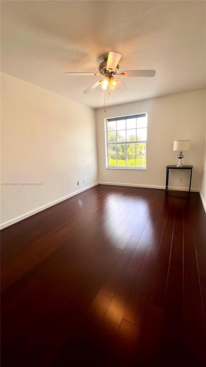 WYNDHAM LAKES CENTRAL - Residential Lease
