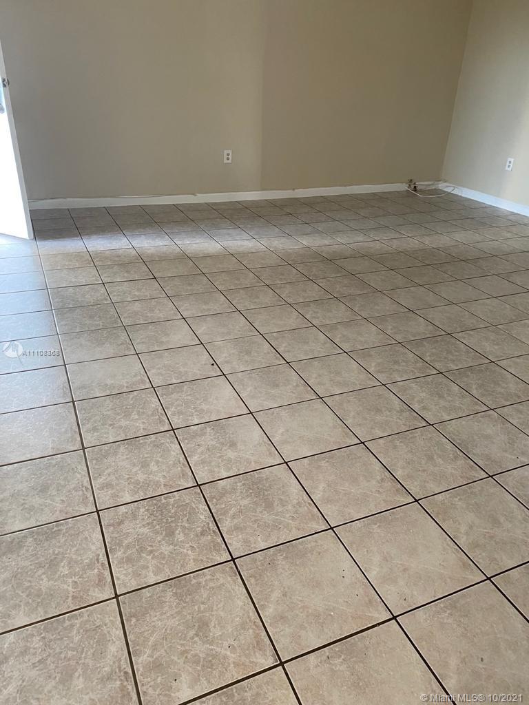 THE KENSINGTON CONDO - Residential Lease