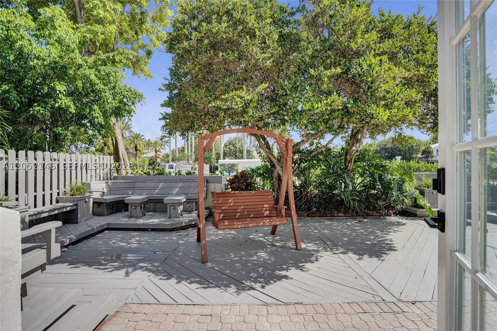 CENTRAL PARK LAKE - Residential