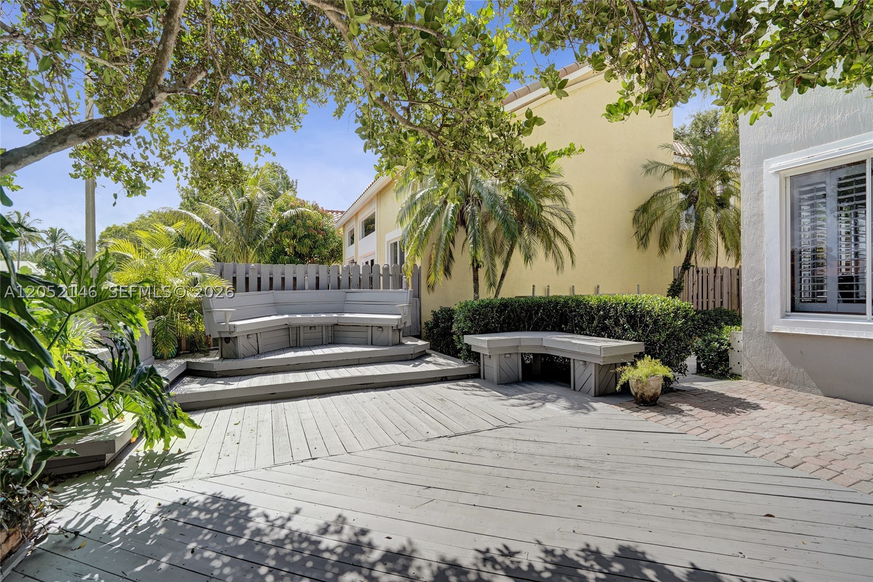 CENTRAL PARK LAKE - Residential