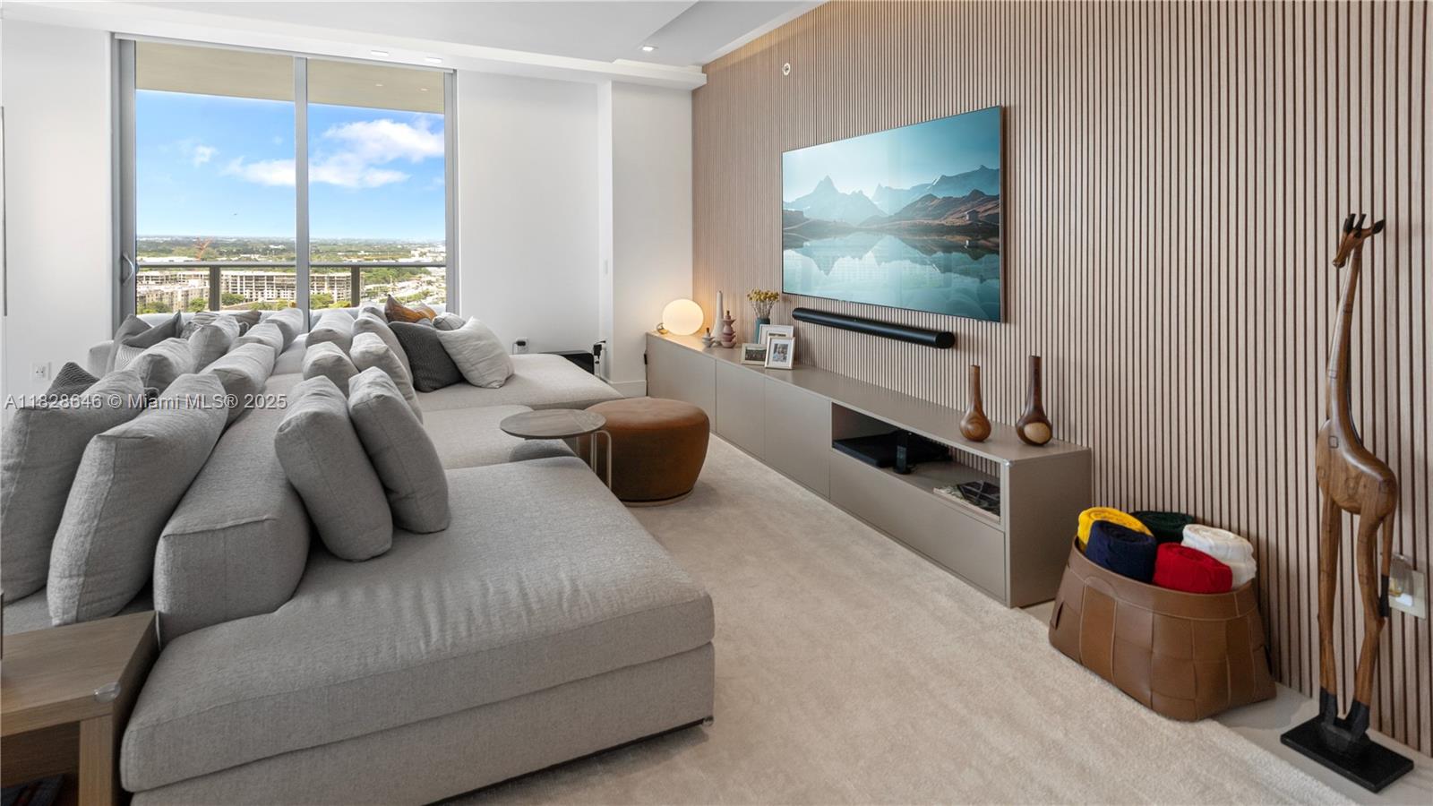 MARINA PALMS RESIDENCES N - Residential