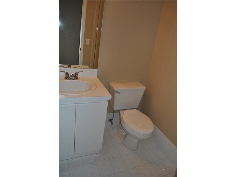 FOREST LAKES HOMES - Residential Lease