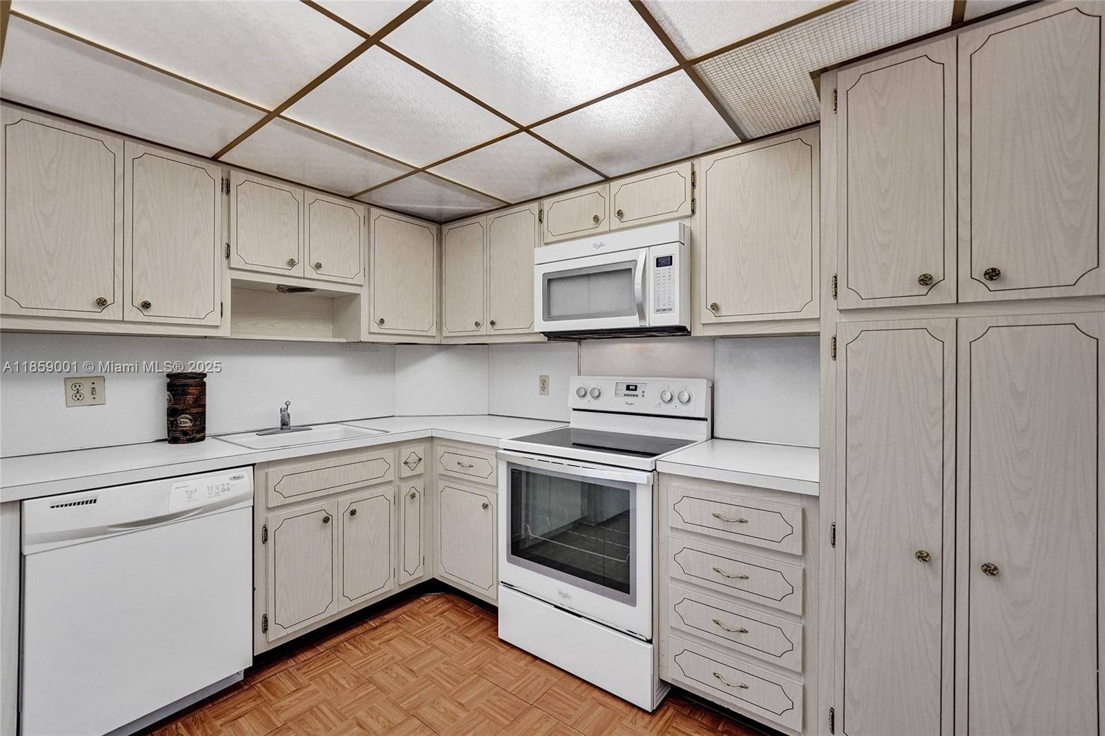HEMISPHERES CONDO - Residential