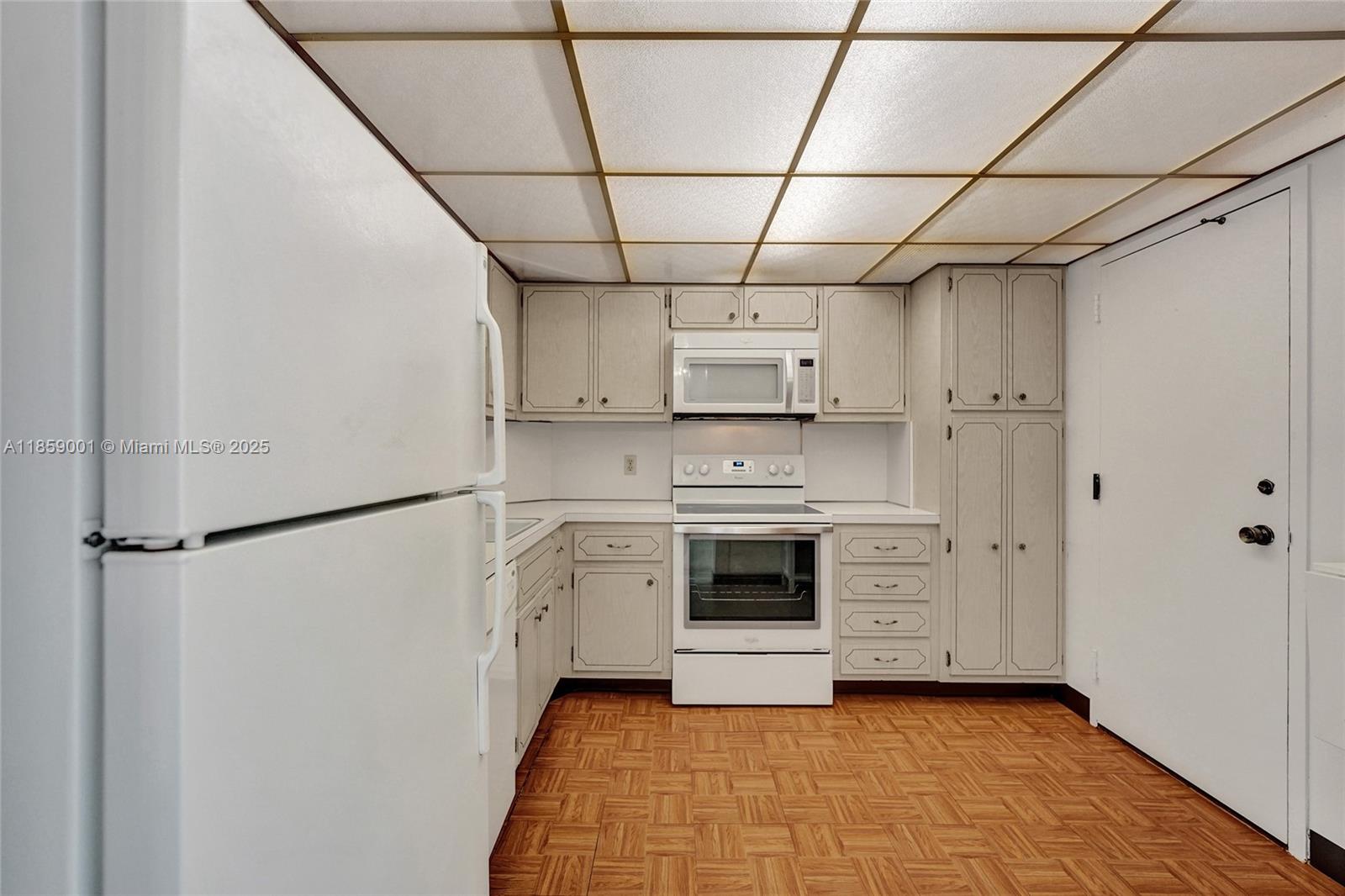 HEMISPHERES CONDO - Residential