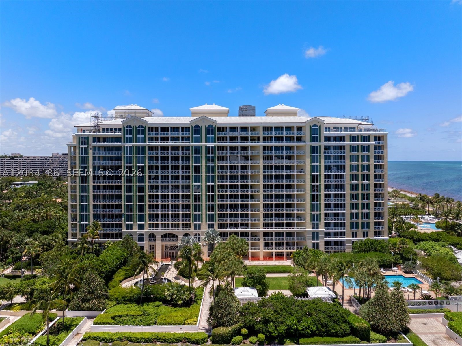 GRAND BAY TOWER CONDO - Residential