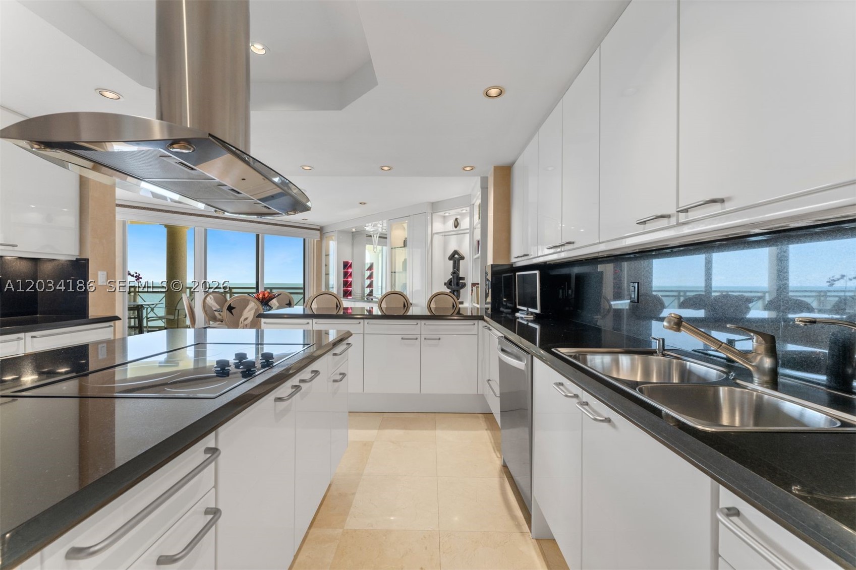 GRAND BAY TOWER CONDO - Residential