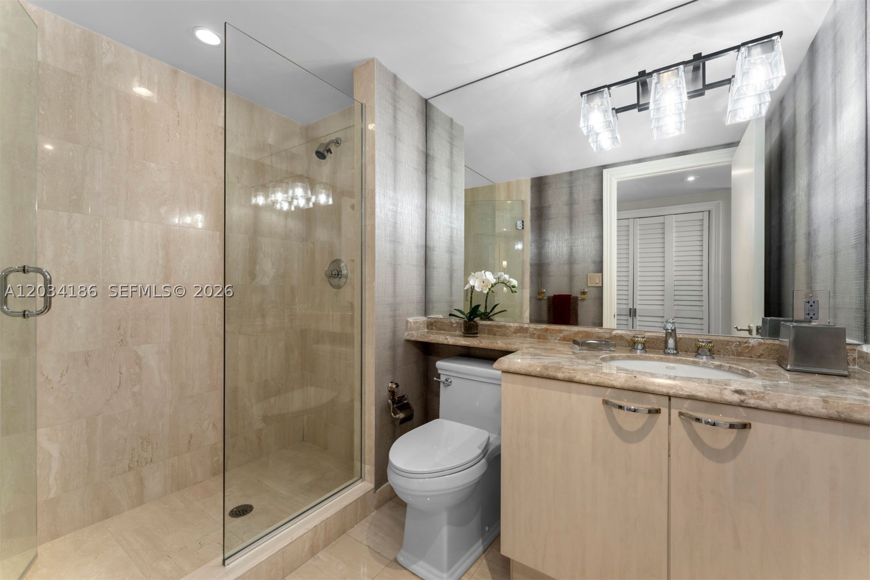GRAND BAY TOWER CONDO - Residential
